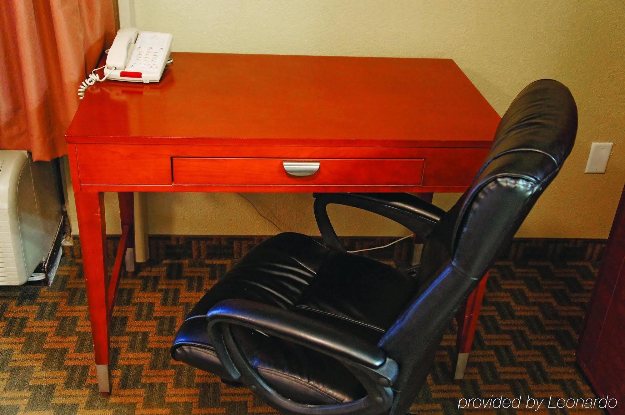 La Quinta By Wyndham Cleveland Airport West Hotel North Olmsted Bagian luar foto