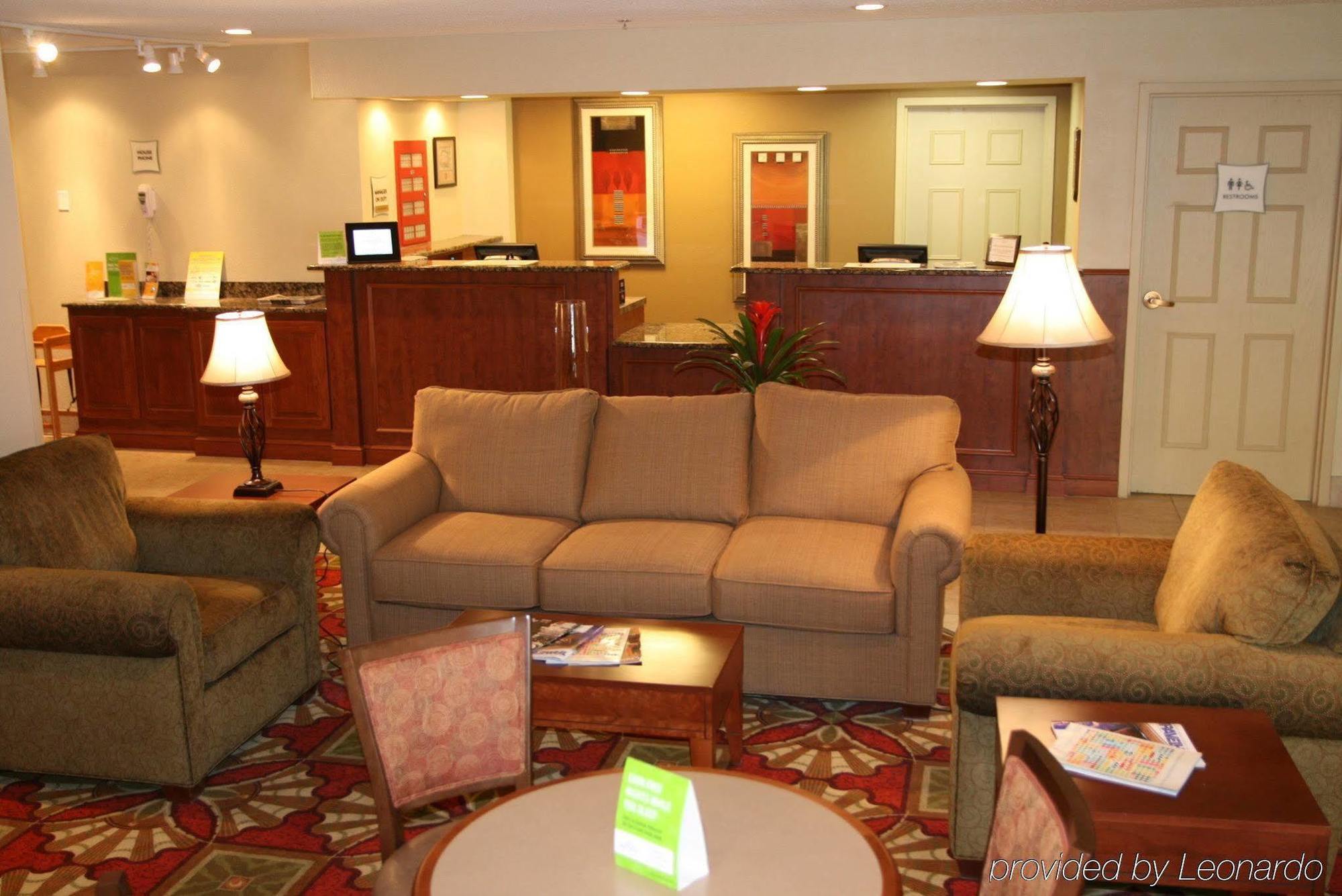 La Quinta By Wyndham Cleveland Airport West Hotel North Olmsted Bagian luar foto